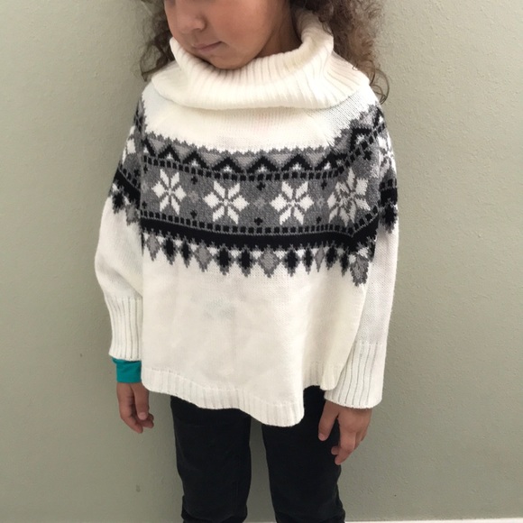 Crazy 8 Other - CRAZY 8 Girls Girls Knit Sweater With Snowflakes | 4T